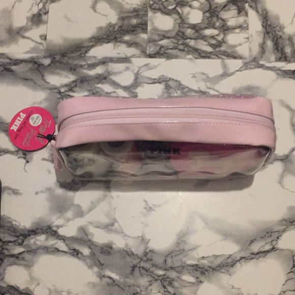 PINK Travel pack - Picture 2 of 3